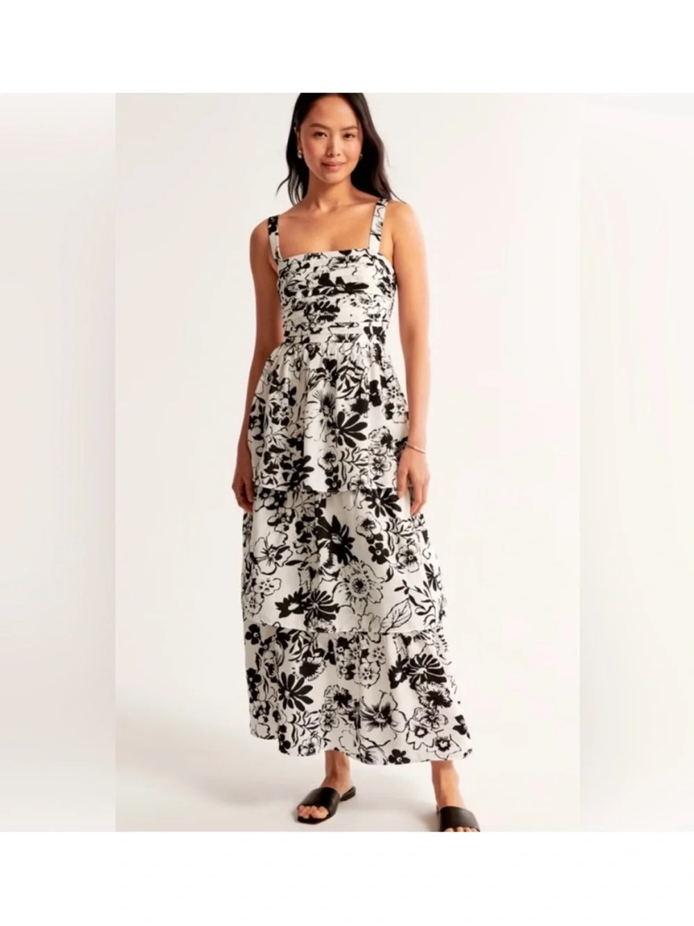 Abercrombie & Fitch Black and White Floral Tiered Maxi Dress S
